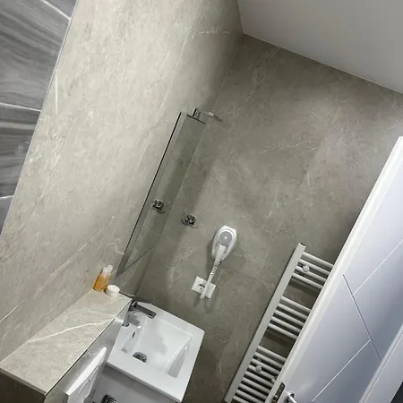 Comfort Apart Otel Pogradaş