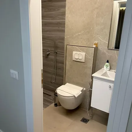 Apart Otel Comfort Pogradaş